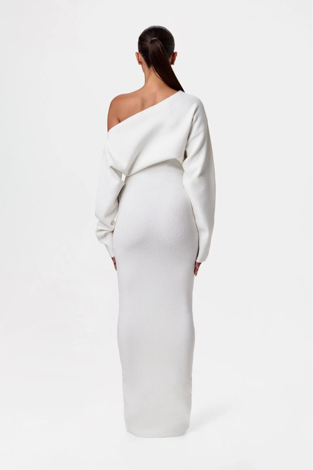 Off Shoulder Knit Maxi Dress – Sleek Silhouette & Modern Minimal Elegance