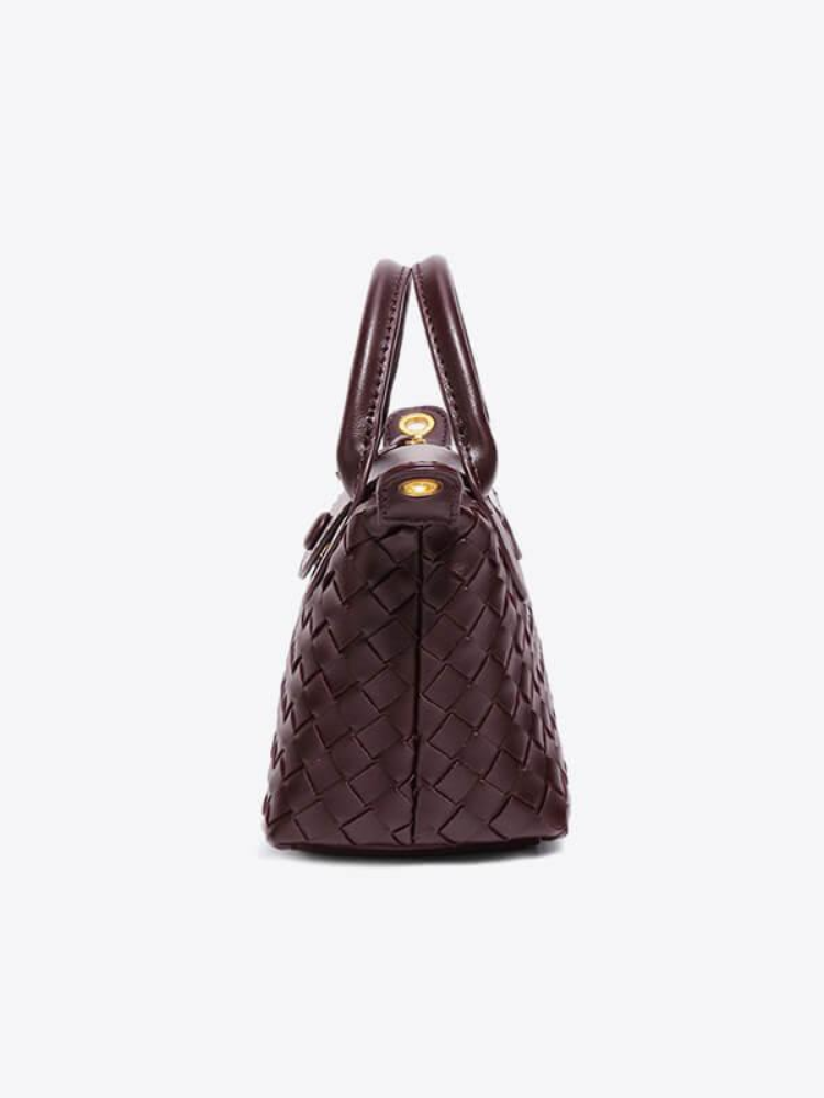 Woven Mini Crossbody Bag – Compact & Sophisticated