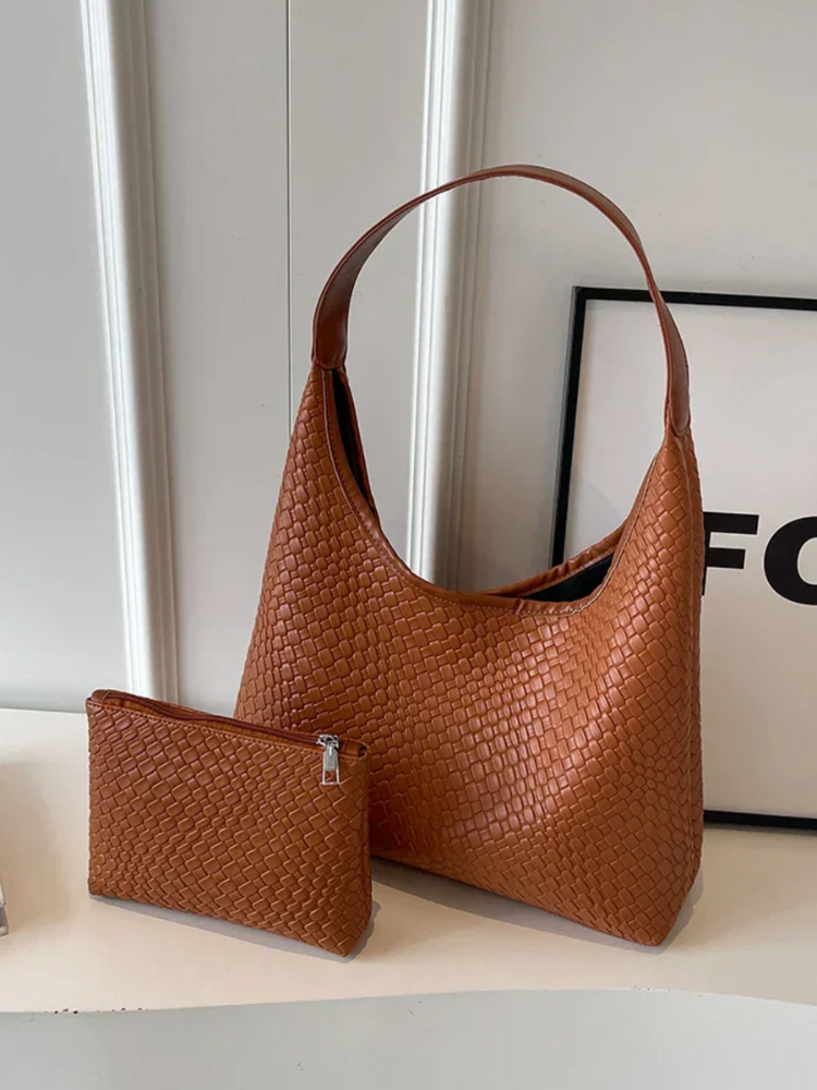 Woven Leather Shoulder Bag with Inner Pouch – Chic & Spacious