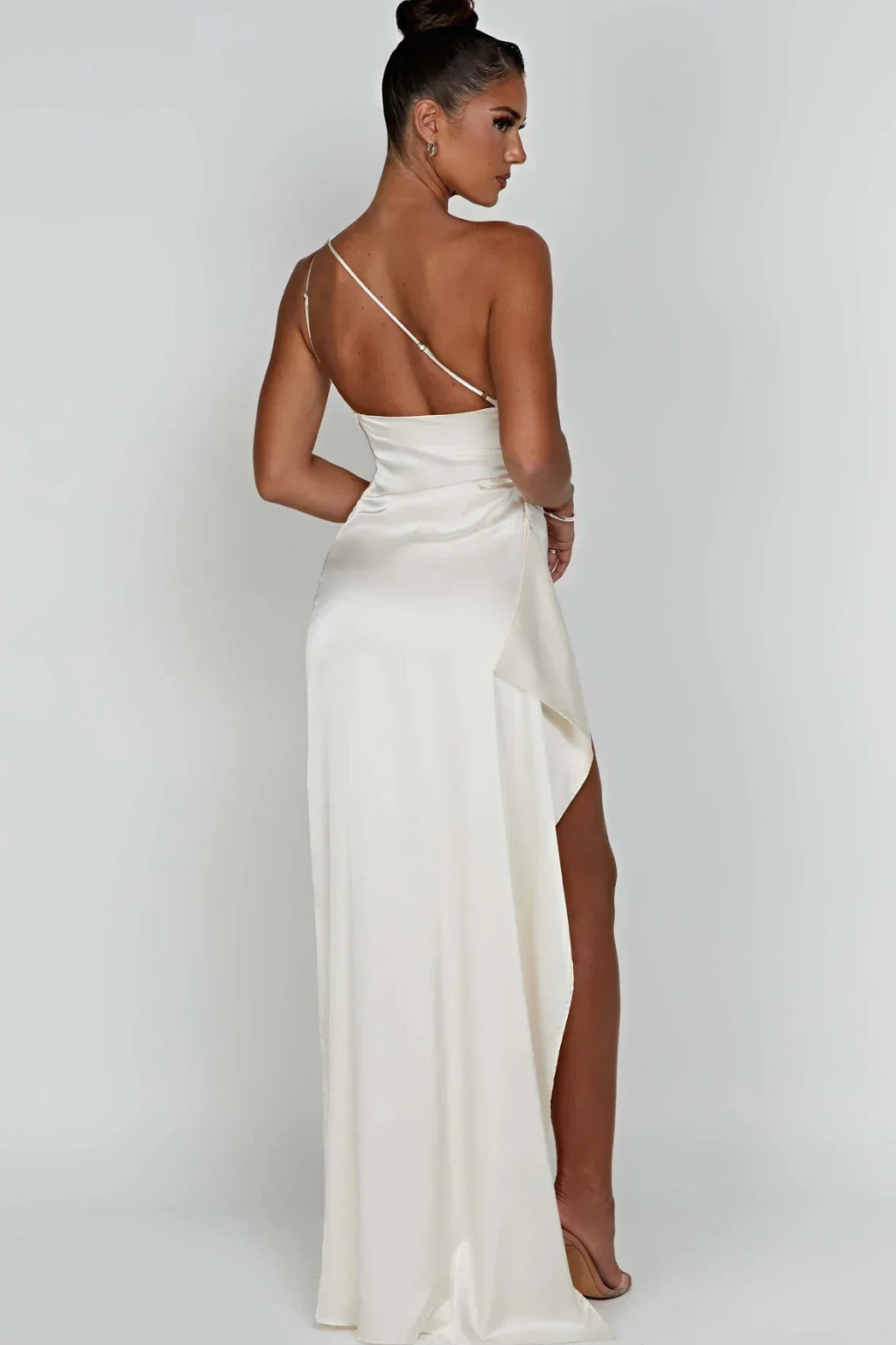 Satin One-Shoulder Evening Dress – Elegant Maxi Silhouette & High Split
