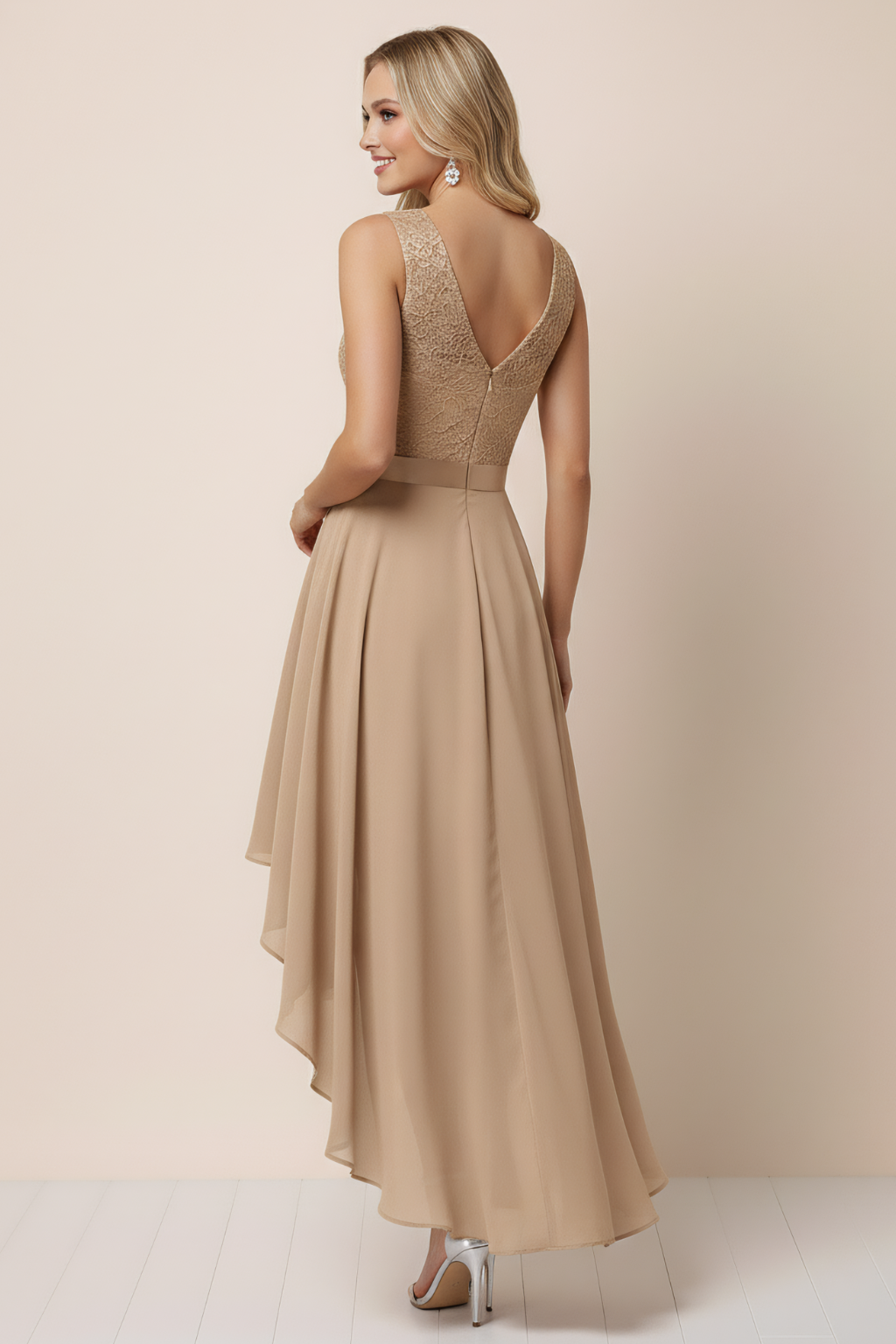 High-Low Evening Dress – Lace Bodice & Flowing Asymmetrical Silhouette