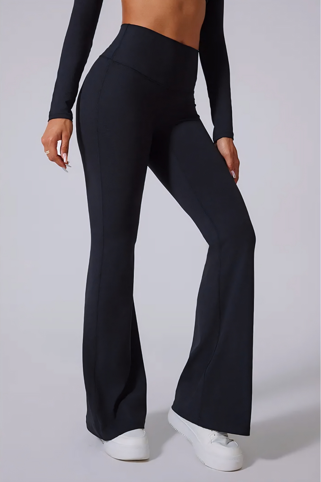 Sleek Flared Pants Two-Piece Set – Long-Sleeve Crop Top & High-Waist Fit