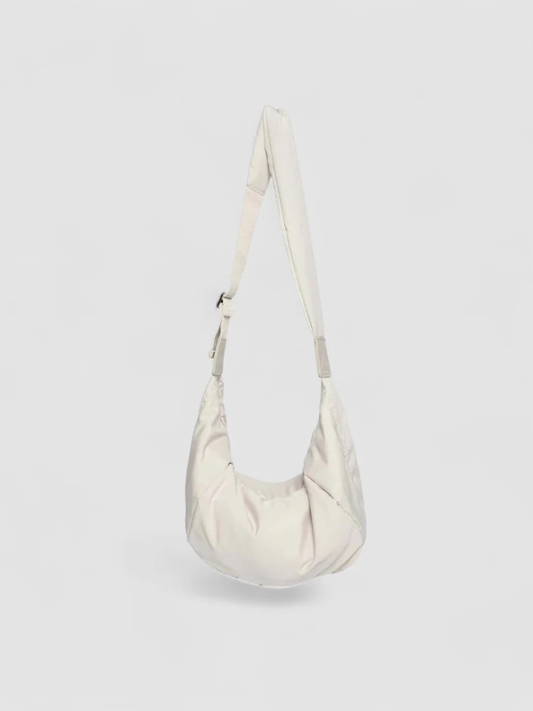 Lightweight Puffer Shoulder Bag – Water-Resistant & Spacious
