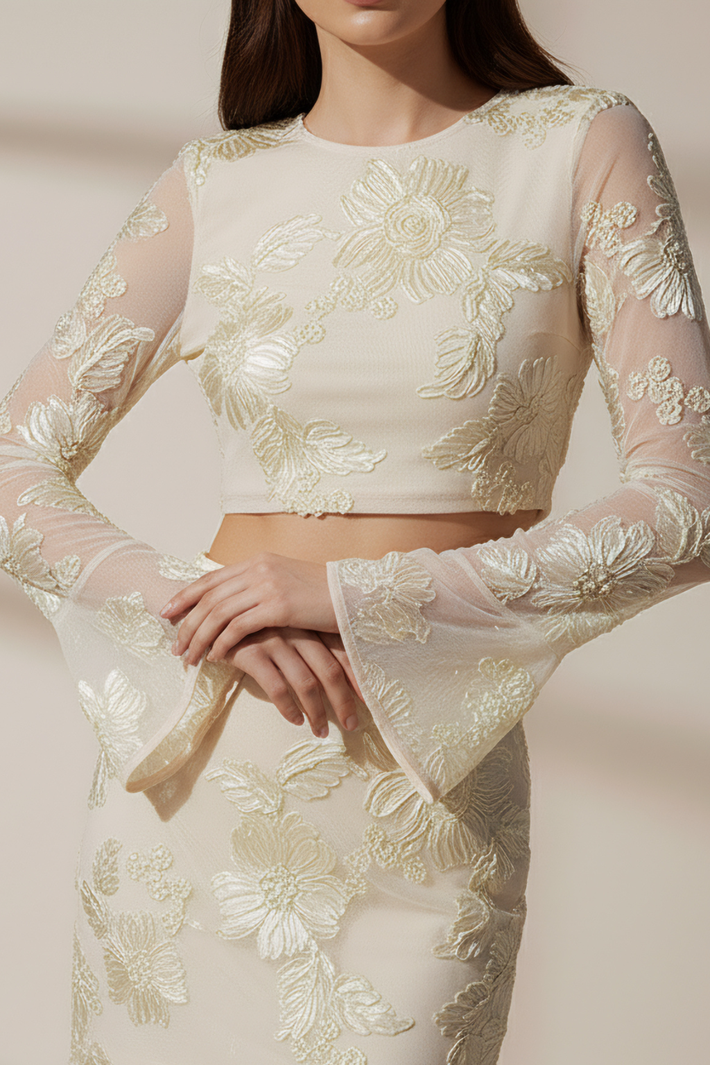 Glamorous Floral Two-Piece Set – Long Sleeve Crop Top & Mini Skirt Ensemble