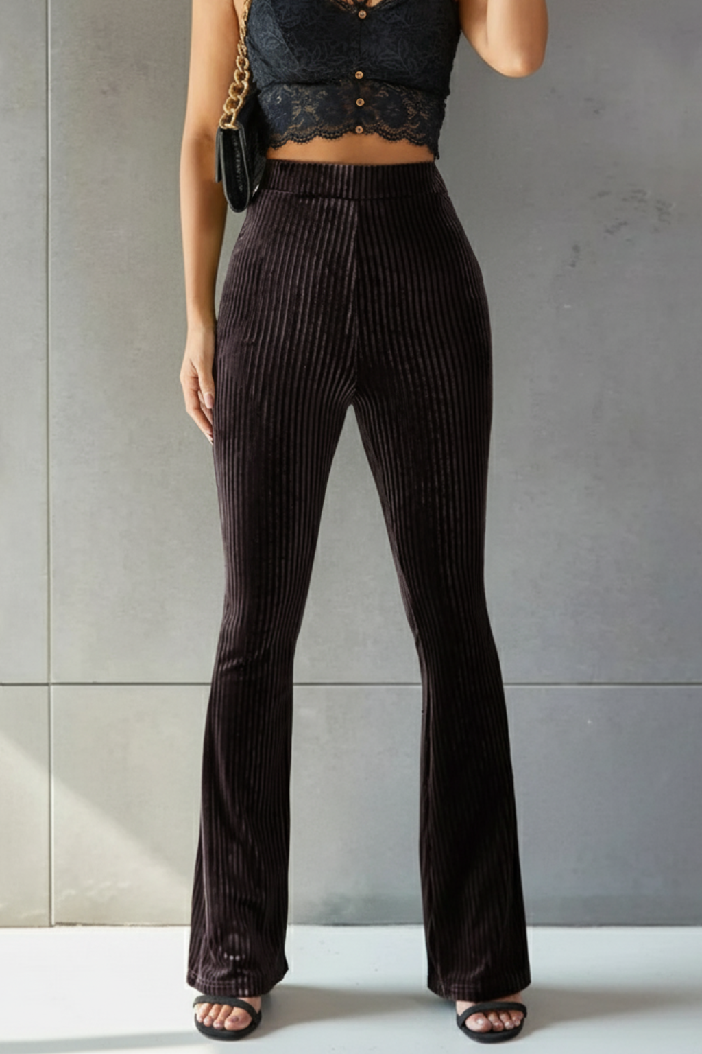 Chic High-Waist Flared Pants – Ribbed Texture & Elongated Silhouette