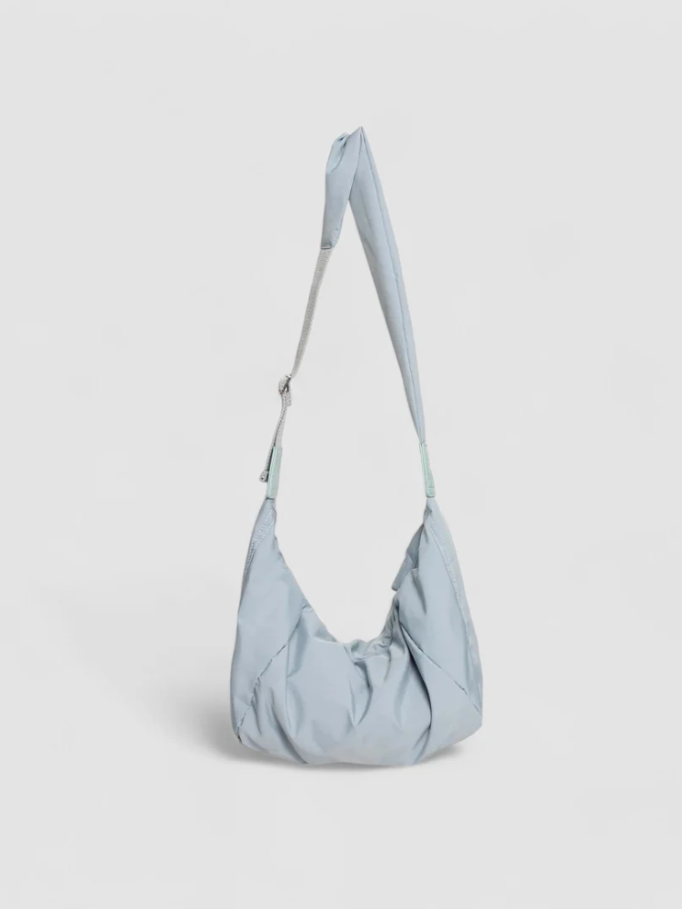 Lightweight Puffer Shoulder Bag – Water-Resistant & Spacious