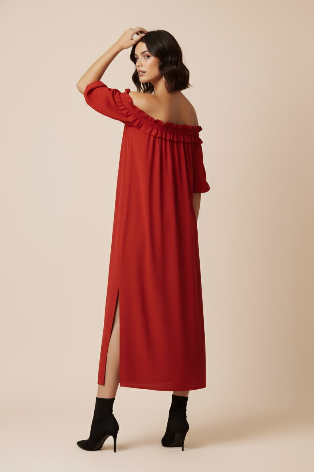 Romantic Off-Shoulder Ruffle Maxi Dress – Flowing Silhouette & Side-Split Elegance