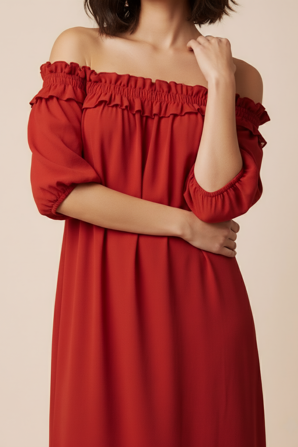 Romantic Off-Shoulder Ruffle Maxi Dress – Flowing Silhouette & Side-Split Elegance