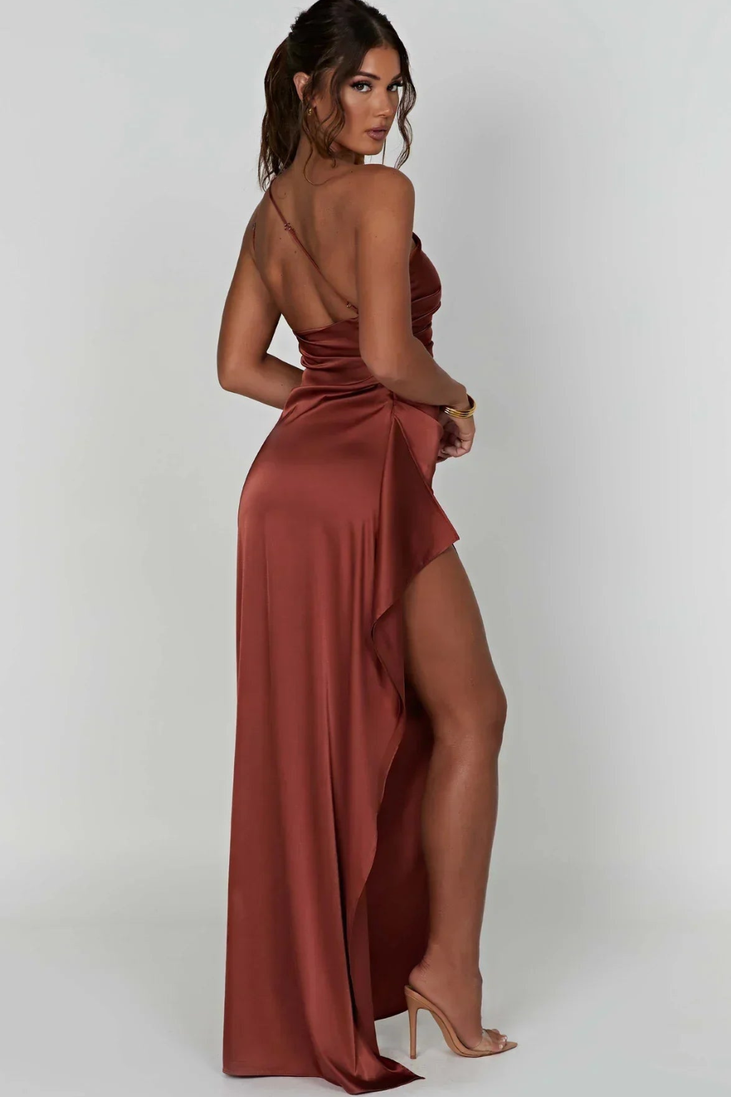 Satin One-Shoulder Evening Dress – Elegant Maxi Silhouette & High Split