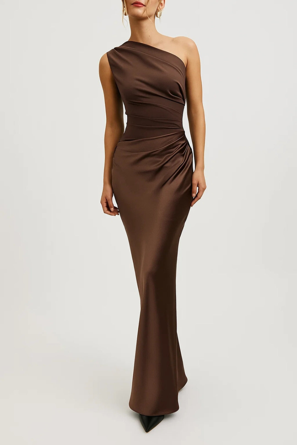 Modern One-Shoulder Evening Maxi Dress – Sculpted Silhouette & Subtle Shine