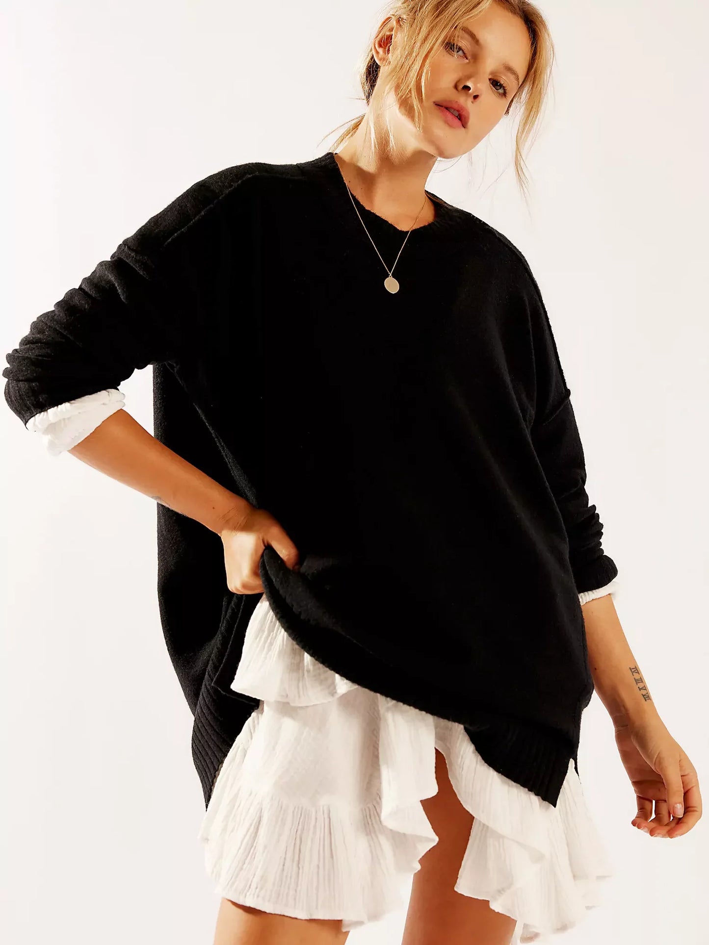 Women's Lace Mini Skirt & Oversized Sweater Set – Tiered Knit Co-ord