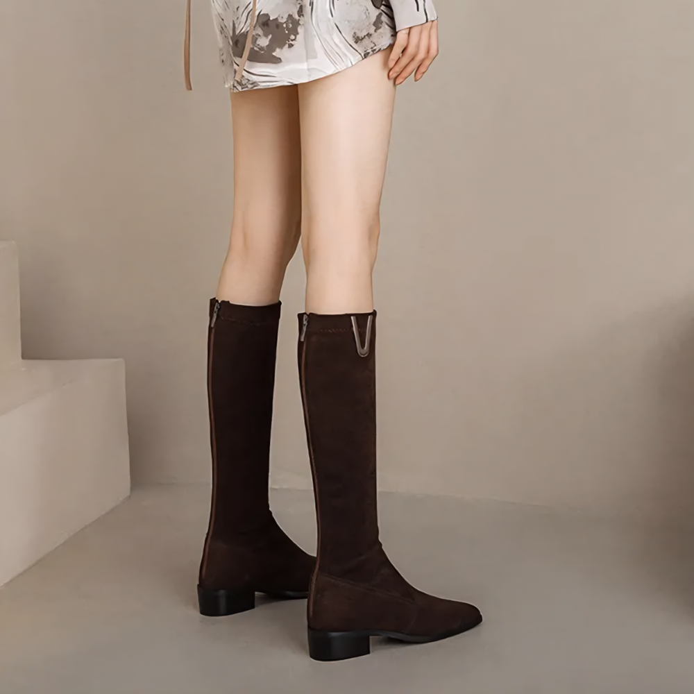Women’s Soft-Fit Knee-High Boots – Low Heel & Sleek Walking Style