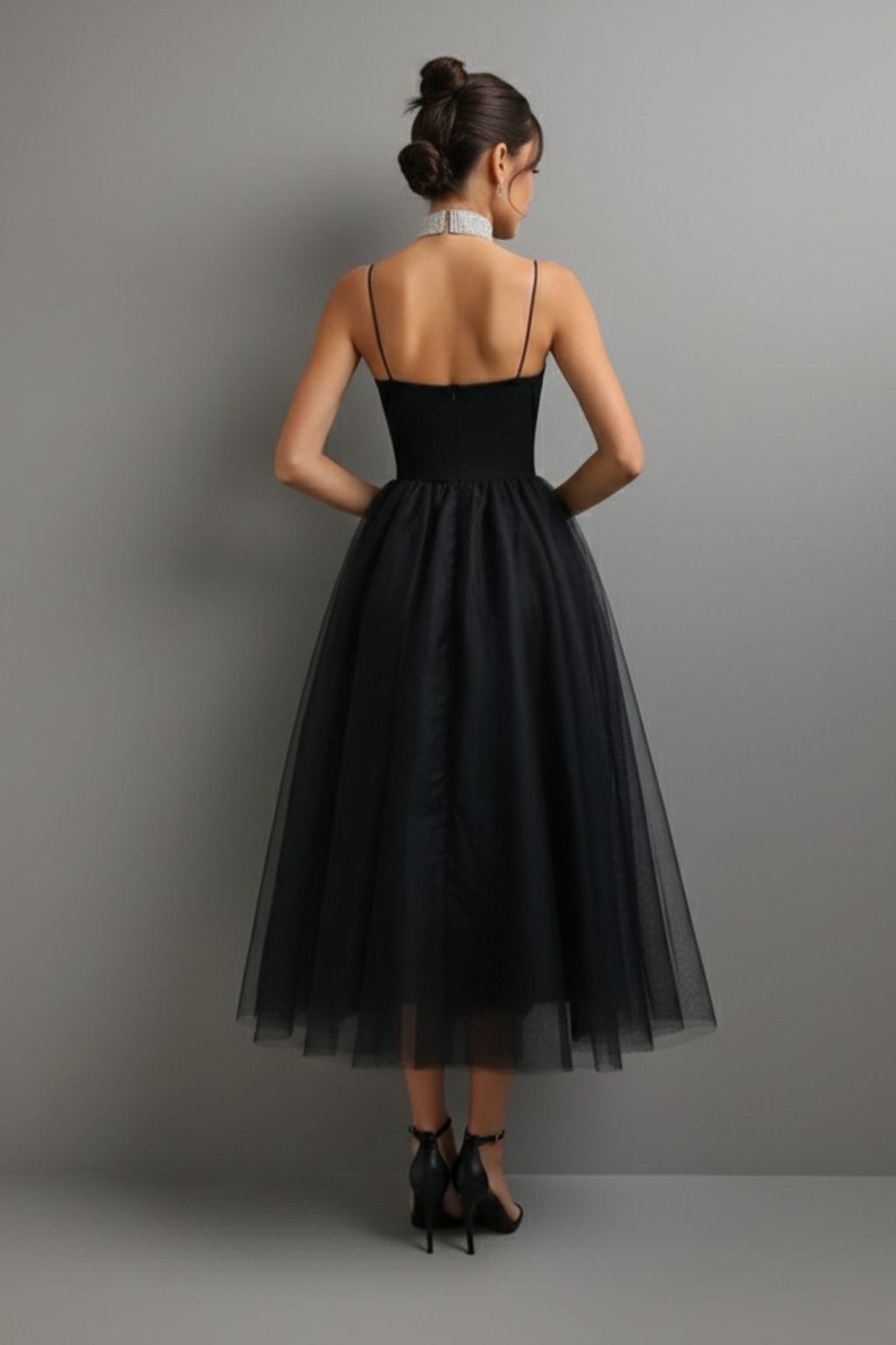 Graceful Corset-Bodice Midi Dress – Spaghetti Straps & Tulle Overlay