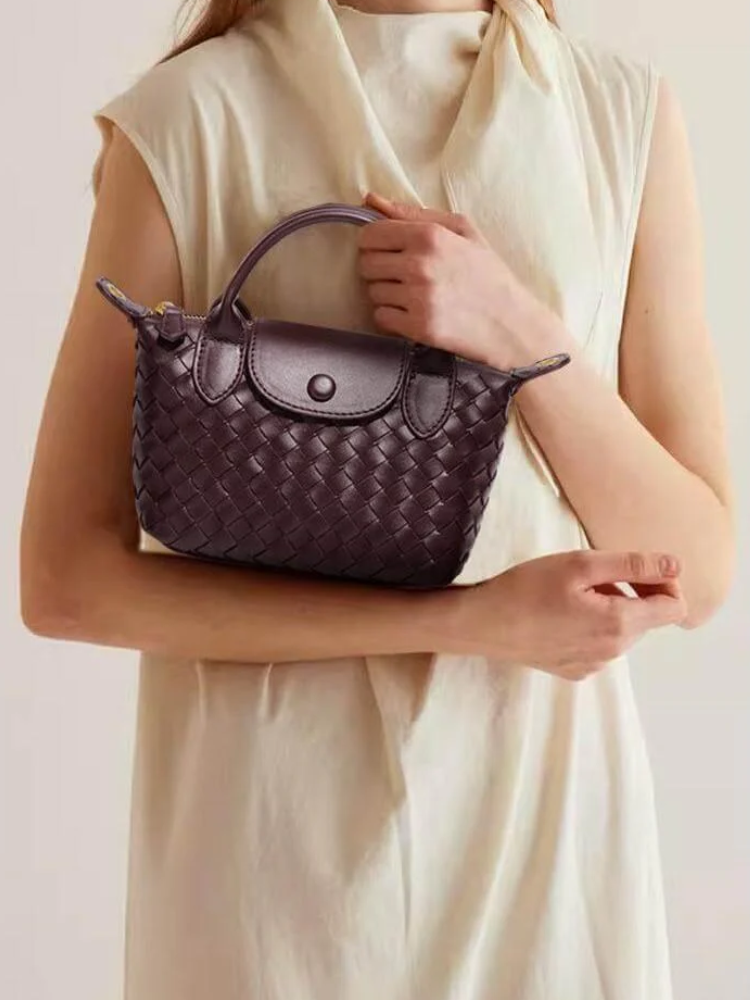 Woven Mini Crossbody Bag – Compact & Sophisticated