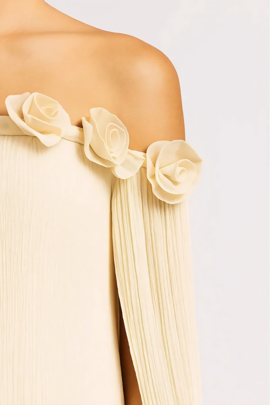 Romantic Off-Shoulder Pleated Maxi Dress – Flowing Silhouette & Floral Neckline Detail