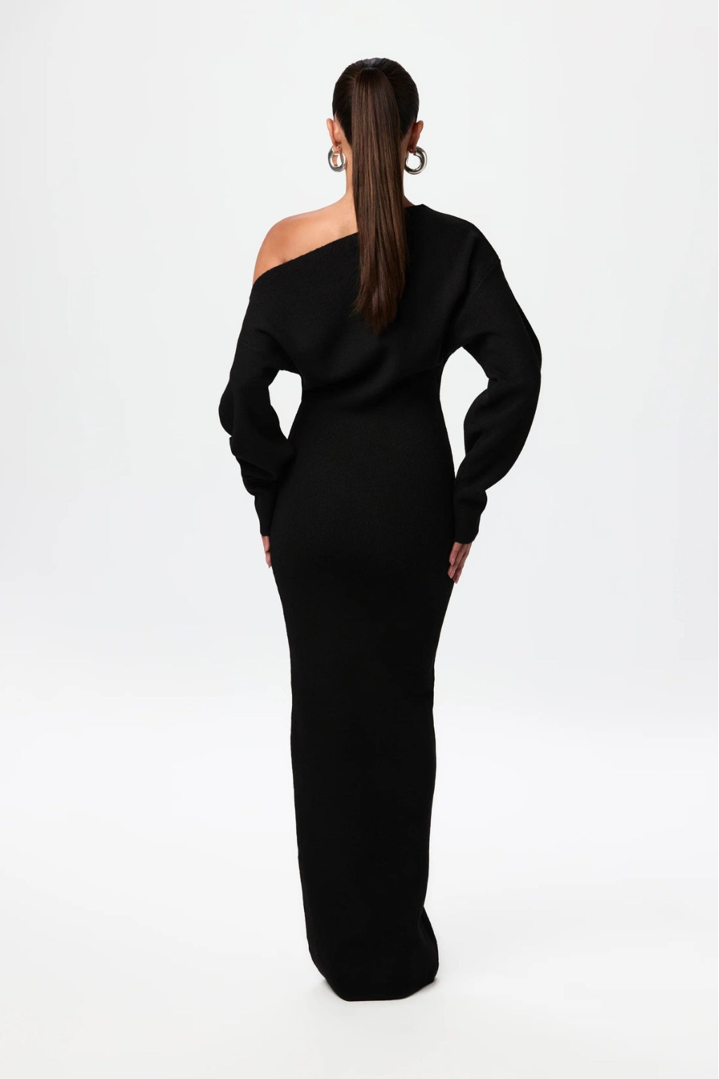 Off Shoulder Knit Maxi Dress – Sleek Silhouette & Modern Minimal Elegance