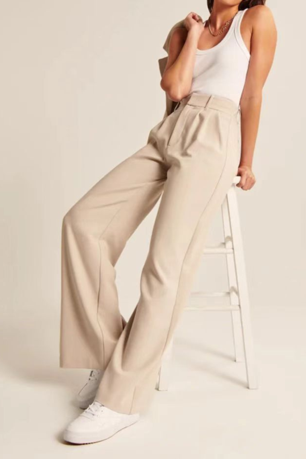 Tailored High-Waist Wide-Leg Trousers – Refined Cut & Effortless Flow