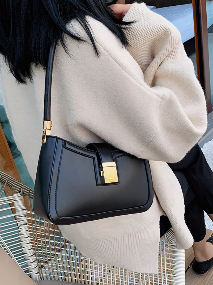 Chic Black Leather Shoulder Bag – Timeless Minimalist Design with Gold Clasp