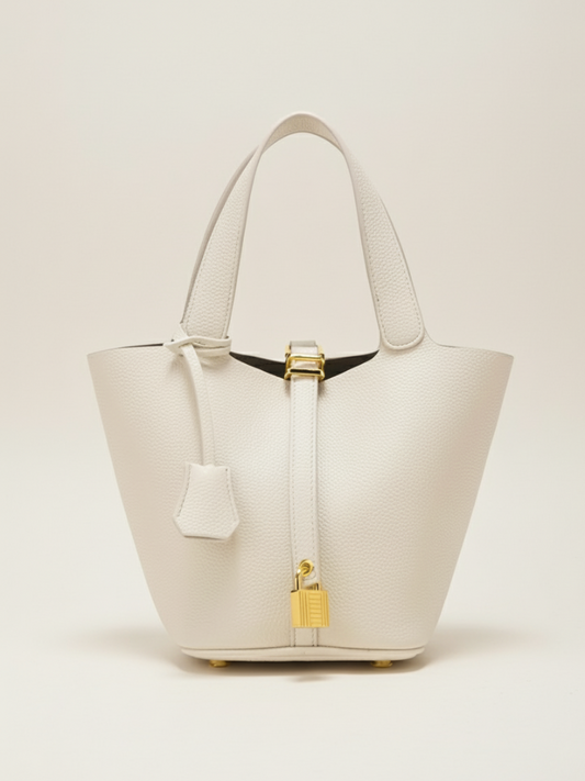 Elegant Leather Bucket Bag – Timeless & Elegant