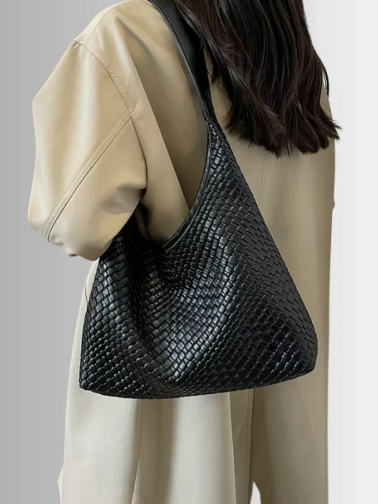 Woven Leather Shoulder Bag with Inner Pouch – Chic & Spacious