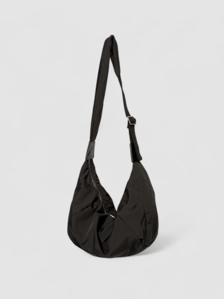 Lightweight Puffer Shoulder Bag – Water-Resistant & Spacious