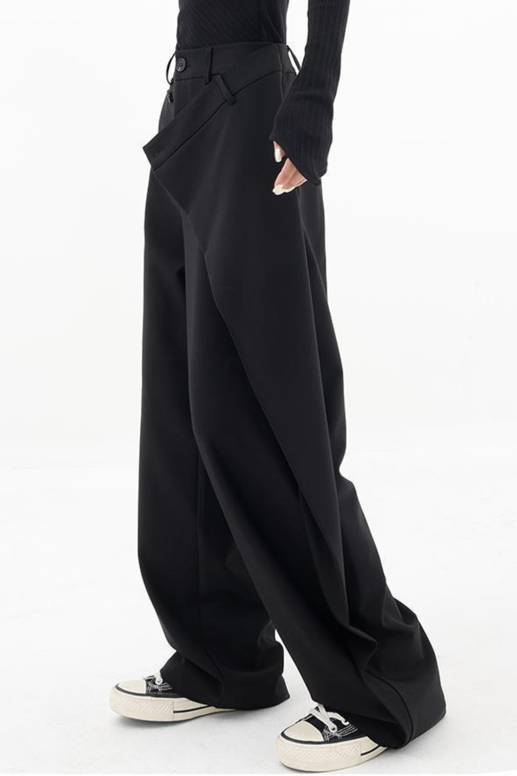 Modern Wide-Leg Pants – Asymmetric Waist Detail & Relaxed Silhouette