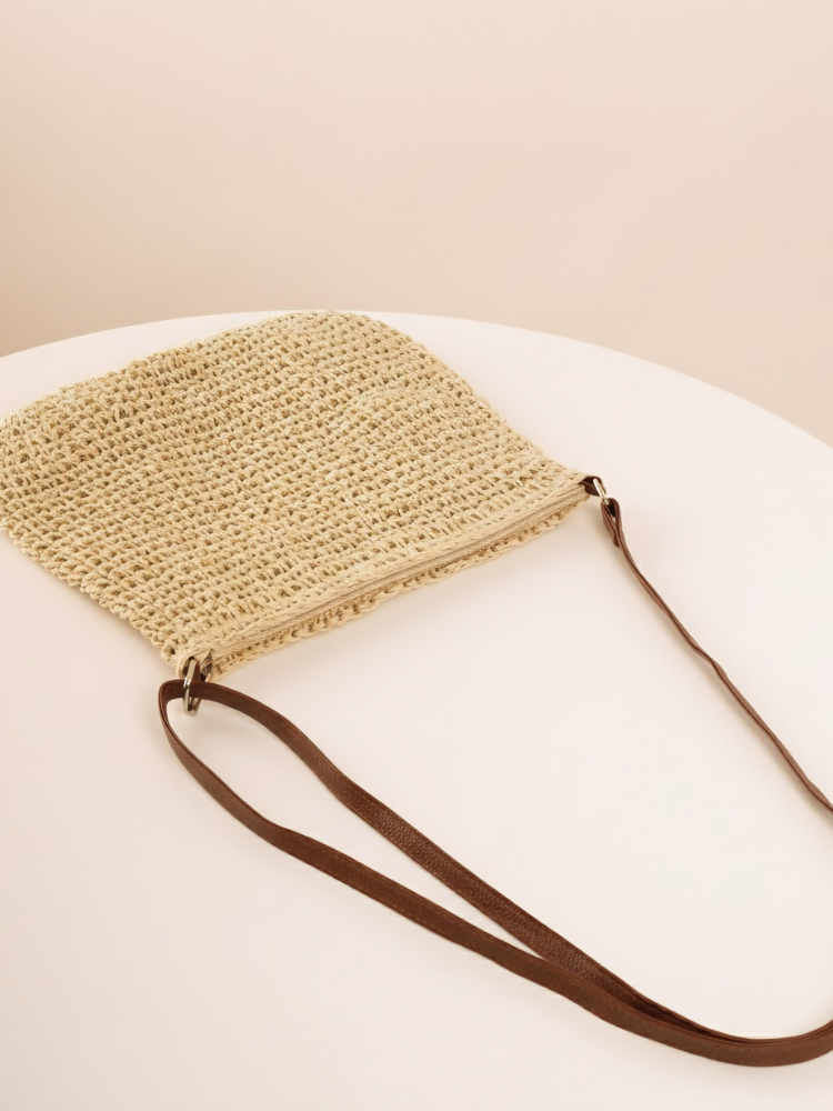 Woven Straw Shoulder Bag – Chic Summer Essential with Relaxed Boho Charm