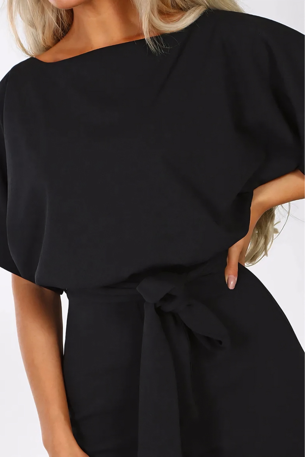 Chic Wide-Leg Belted Jumpsuit – Short-Sleeve Relaxed Silhouette & Modern Ease