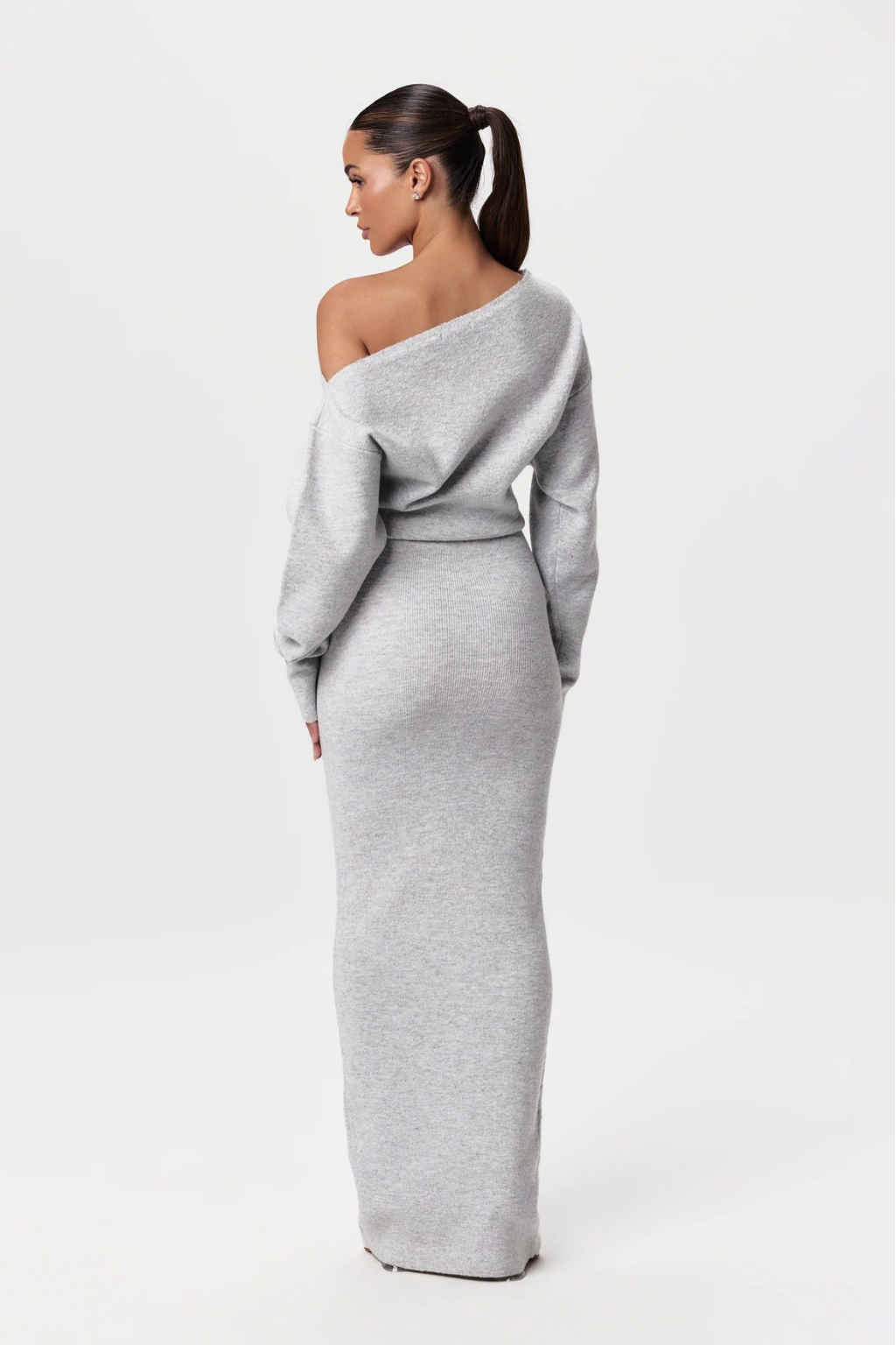 Off Shoulder Knit Maxi Dress – Sleek Silhouette & Modern Minimal Elegance