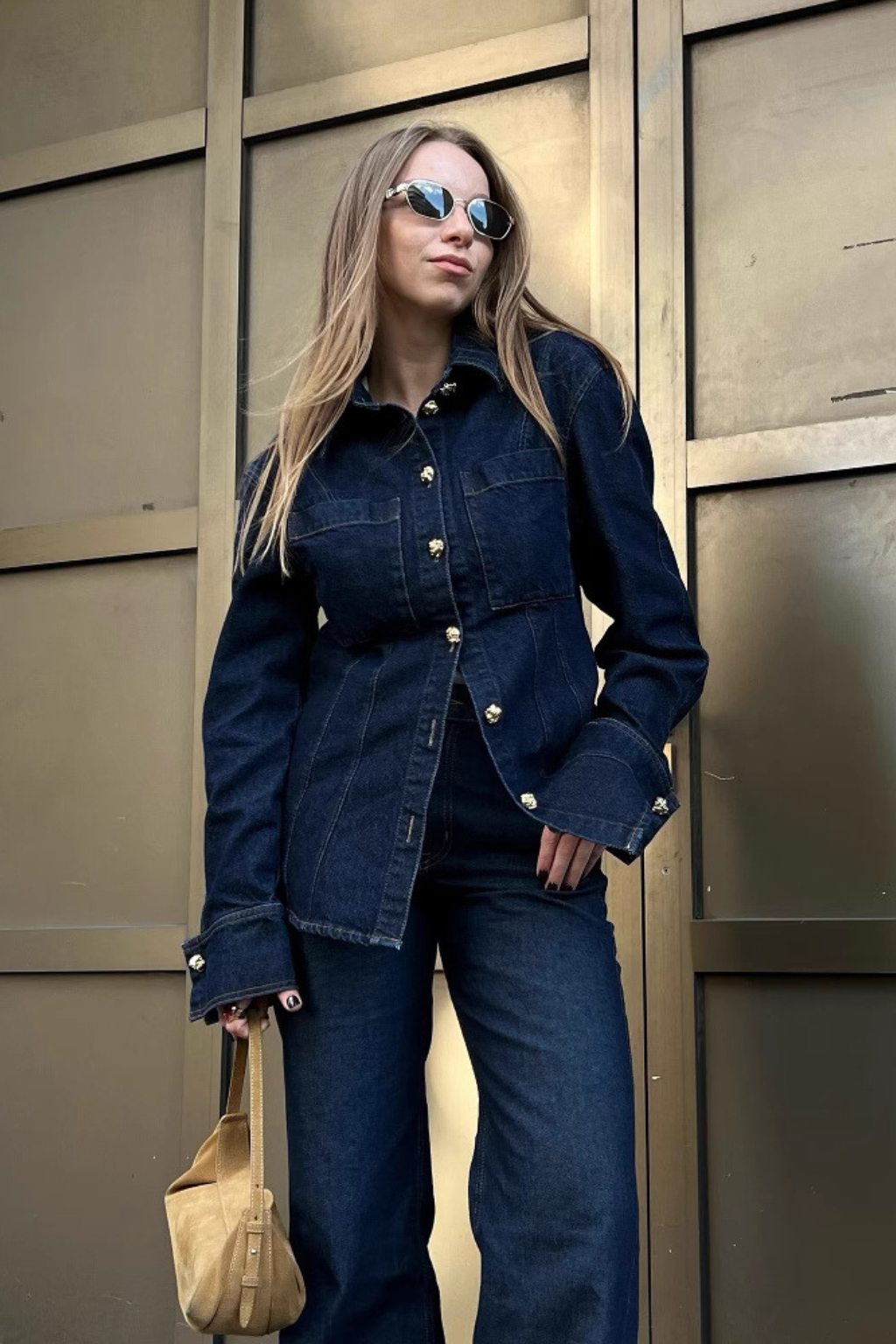 Co-ord Set – Structured Button-Up Blouse & High-Waist Flared Trousers