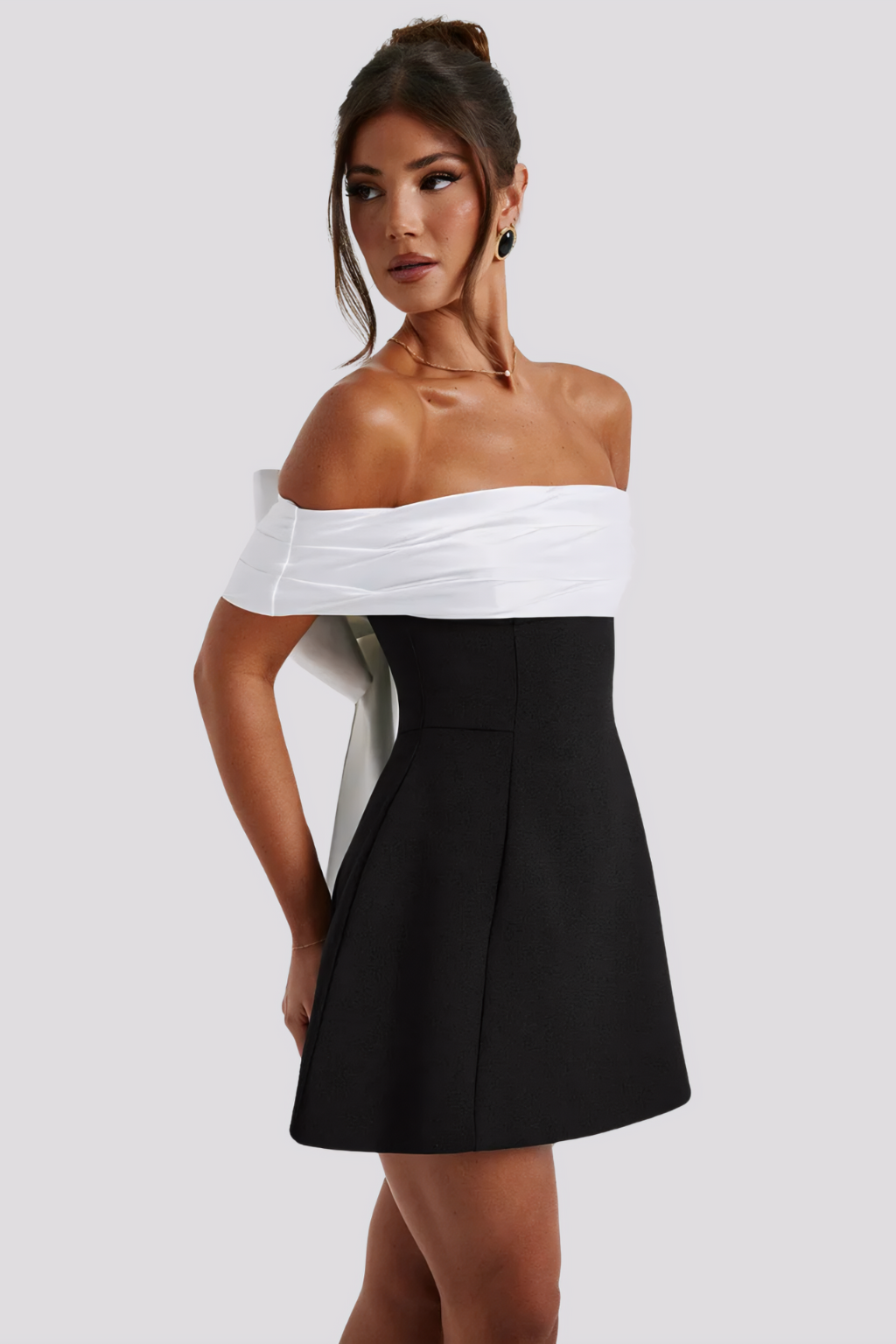 Elegant Off-Shoulder Bow-Back Mini Dress – Chic Cocktail Silhouette