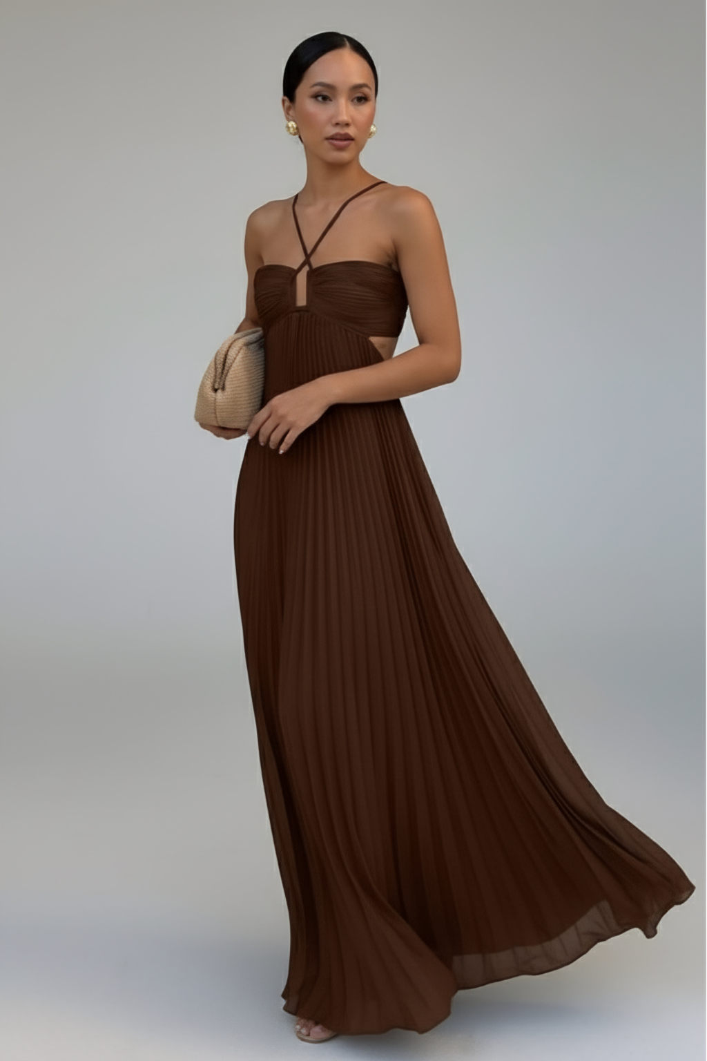 Elegant Pleated Maxi Dress – Strappy Cut-Out Evening Silhouette
