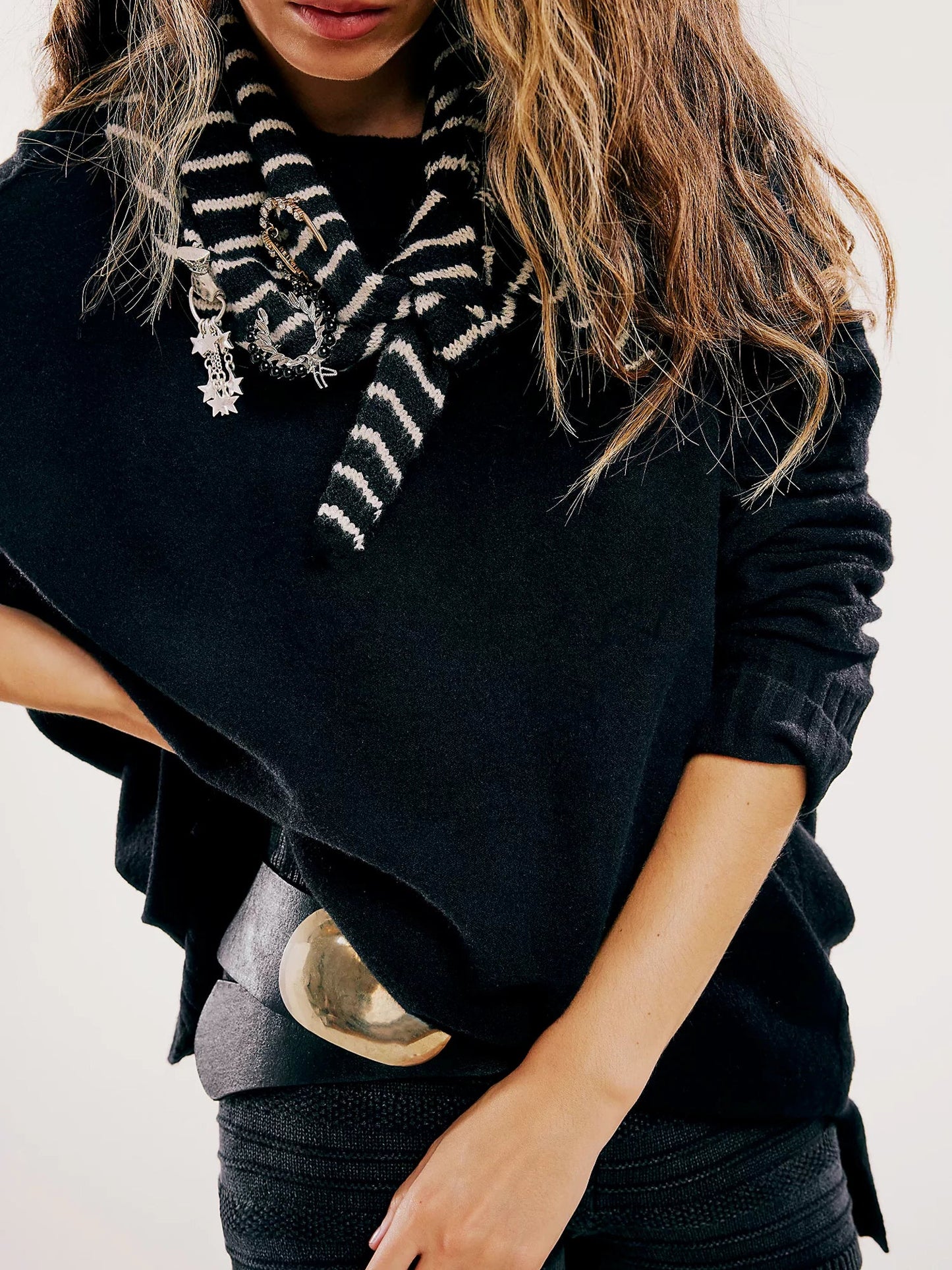Women's Lace Mini Skirt & Oversized Sweater Set – Tiered Knit Co-ord