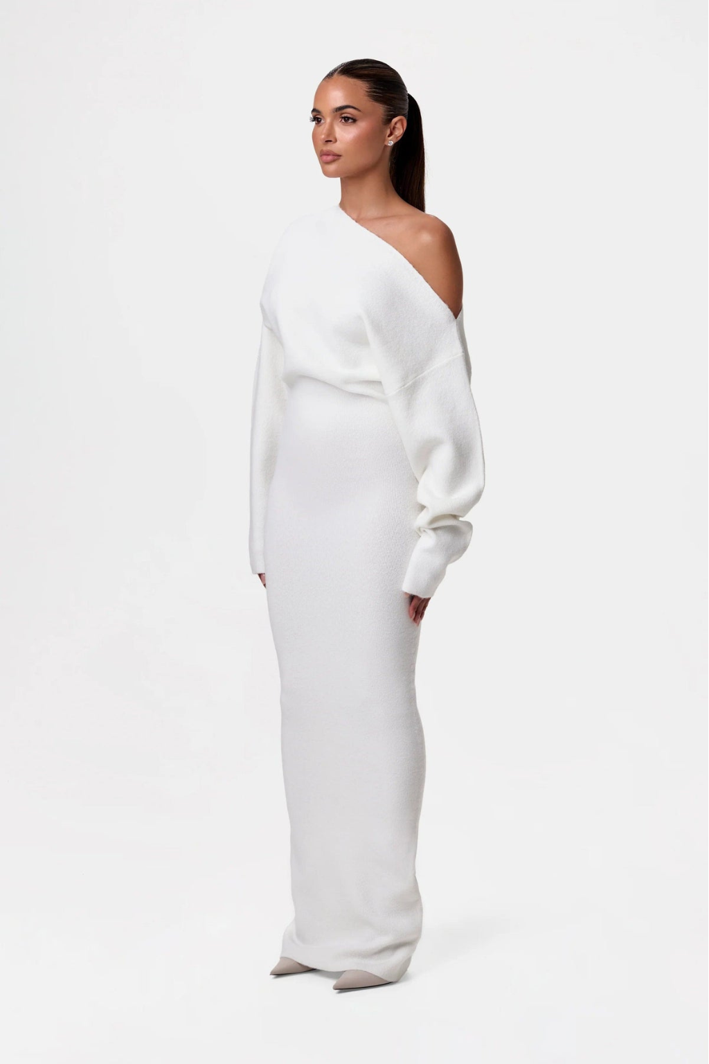 Off Shoulder Knit Maxi Dress – Sleek Silhouette & Modern Minimal Elegance
