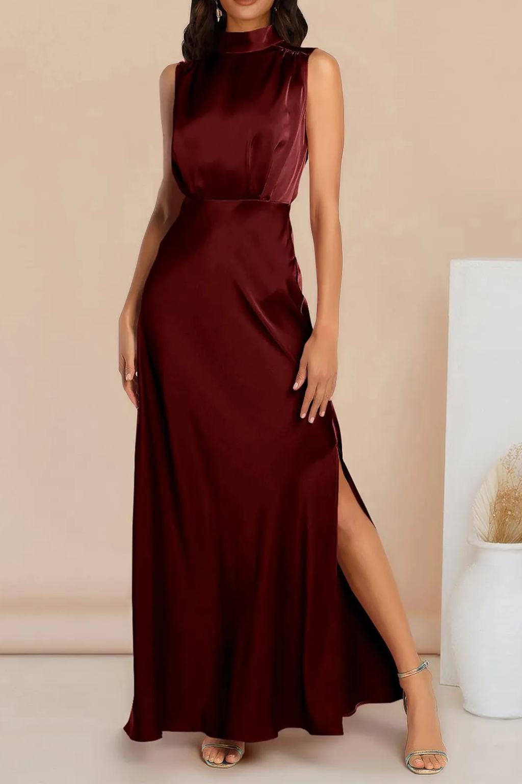 Chic High-Neck Maxi Dress – Sleeveless Silhouette & Side Slit Detail