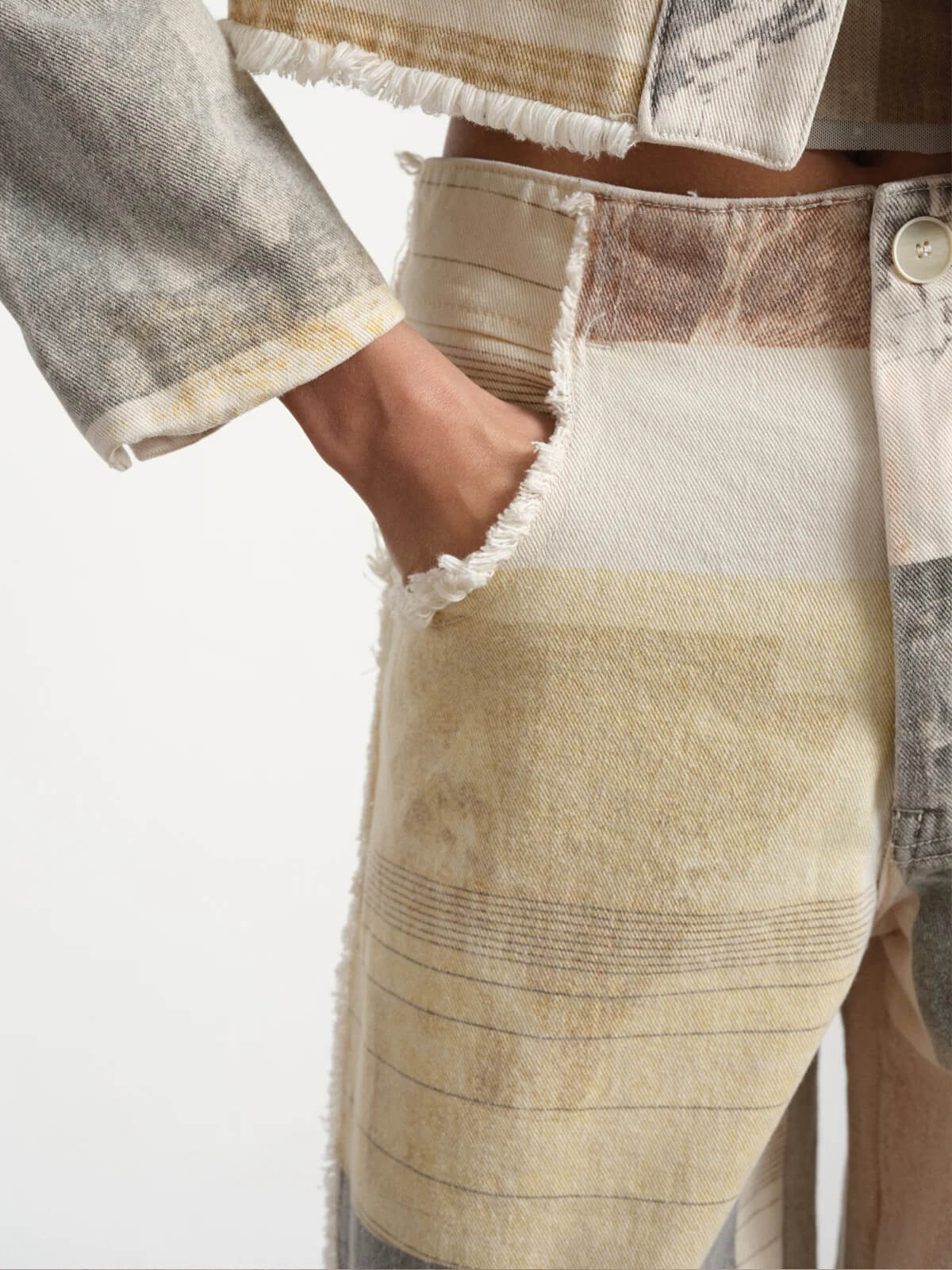 Women's Wide Leg Pants – Classical Art Print & Frayed Pocket Detail