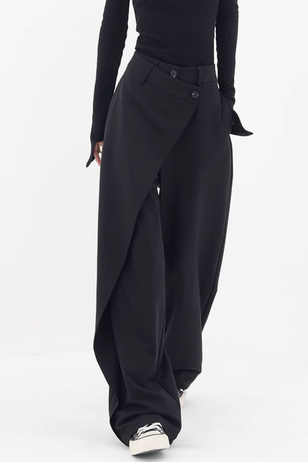 Modern Wide-Leg Pants – Asymmetric Waist Detail & Relaxed Silhouette