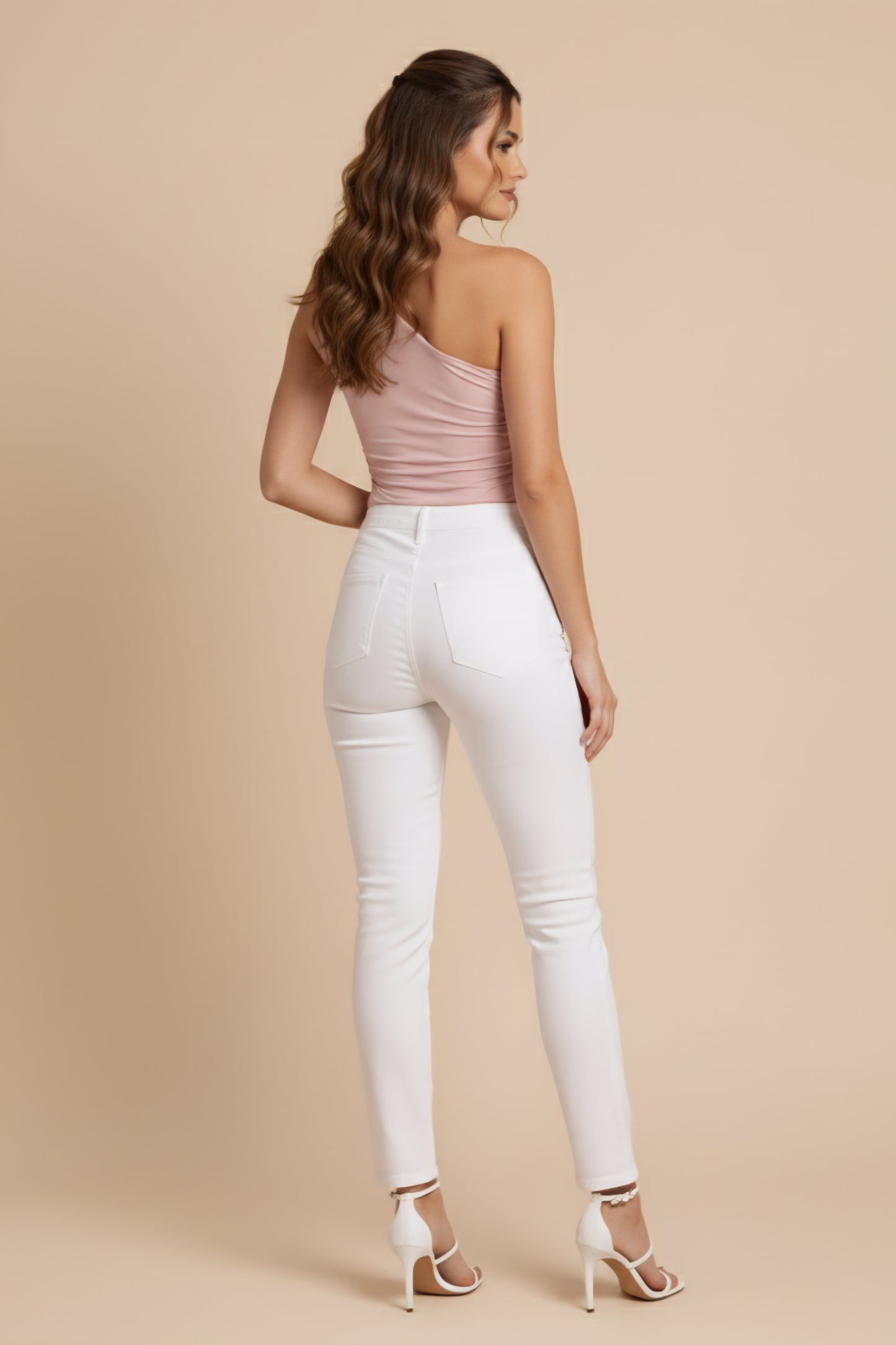 Chic One-Shoulder Sleeveless Top – Flattering Asymmetric Cut & Modern Appeal