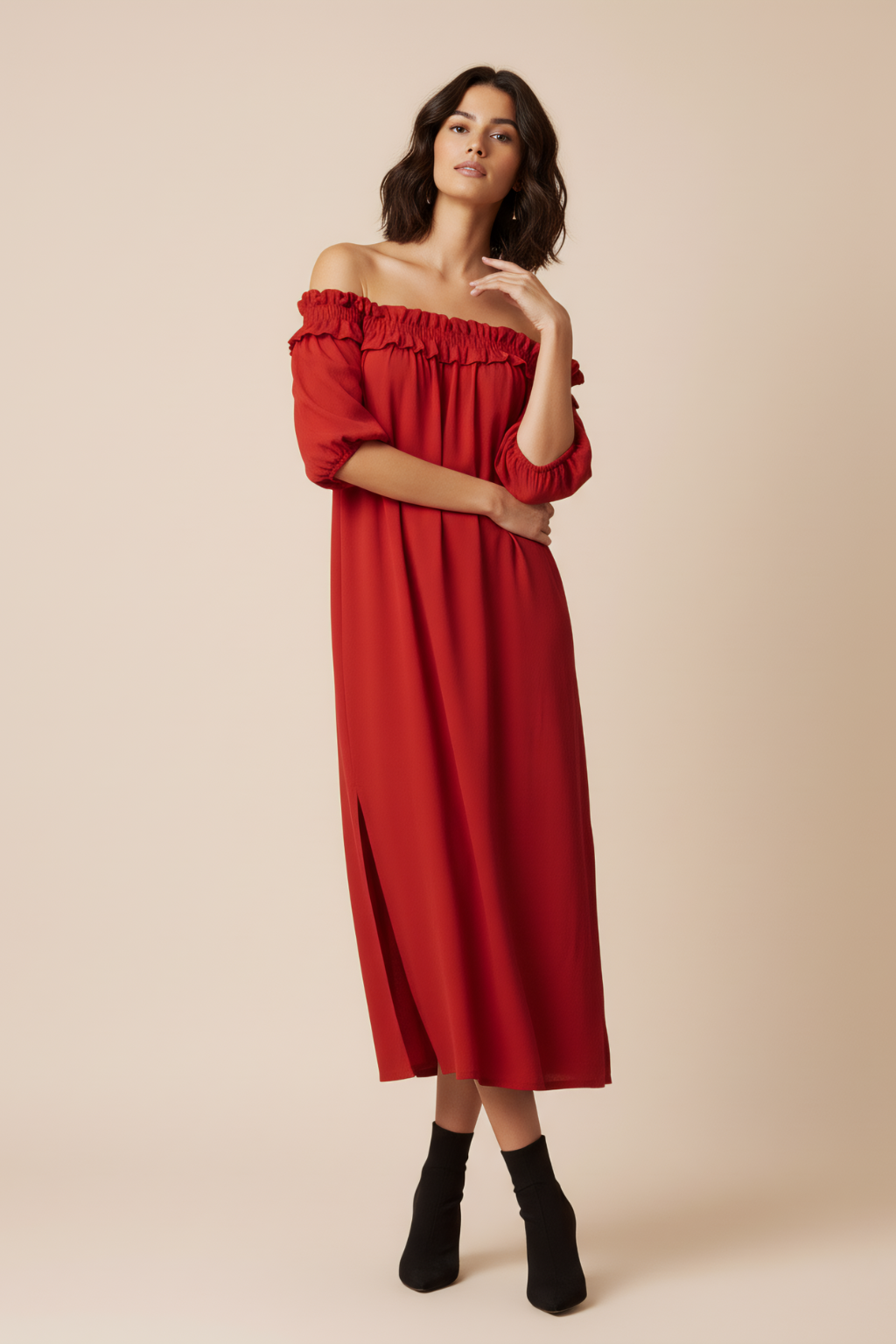 Romantic Off-Shoulder Ruffle Maxi Dress – Flowing Silhouette & Side-Split Elegance