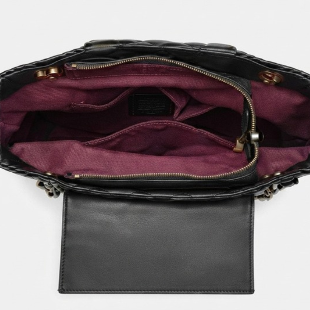 Women's Quilted Shoulder Bag – Chain Strap Tote with Turn-Lock Detail